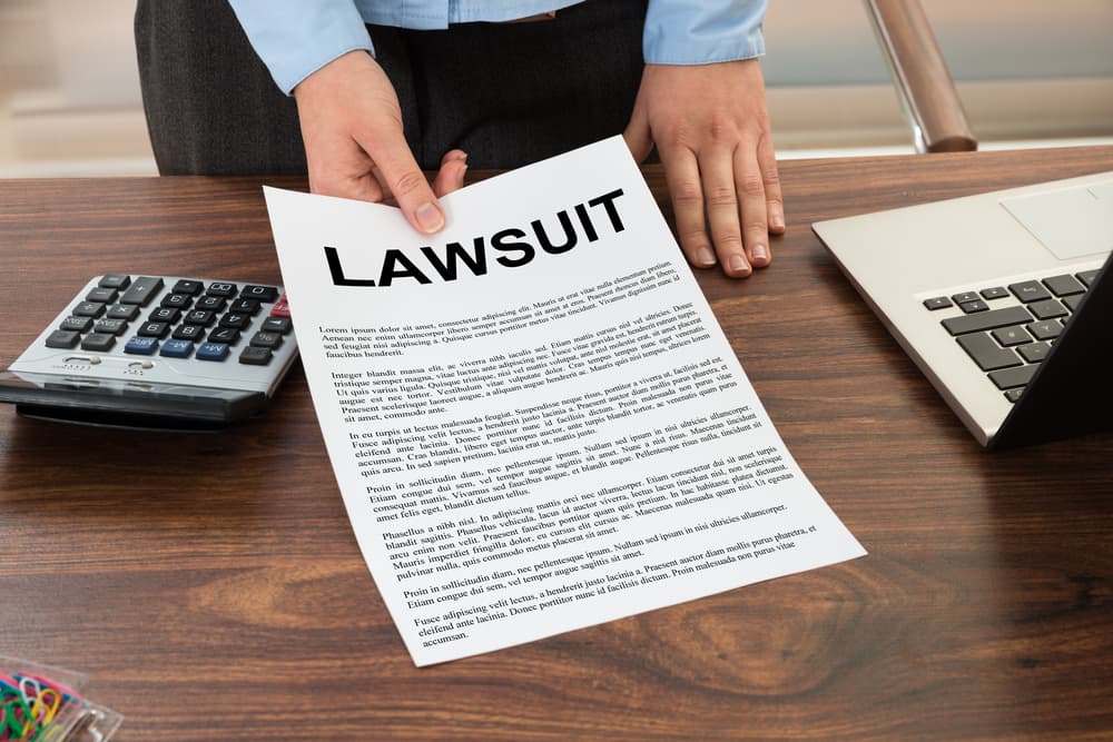 Filing Lawsuits and Litigation I What a lawyer do in car accident